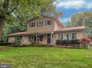 631 Riverview Ct, York, PA 17406