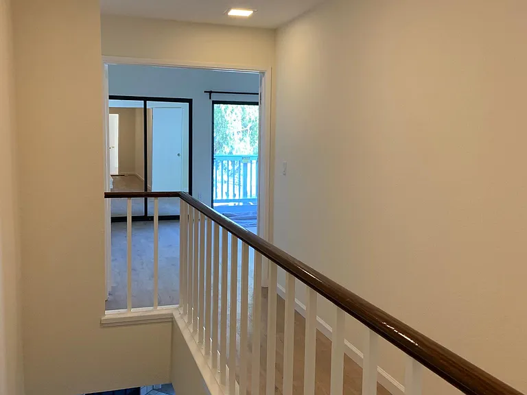 149 Oak Park Dr — Photo 16