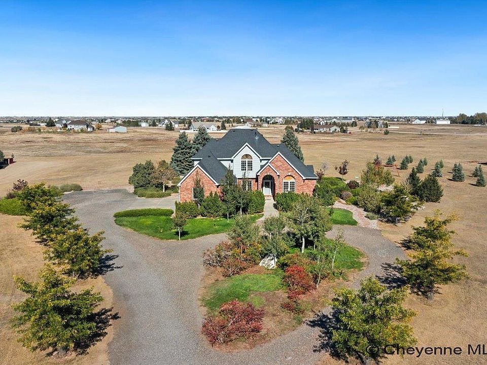 1st image of 6704 Foxglove Dr