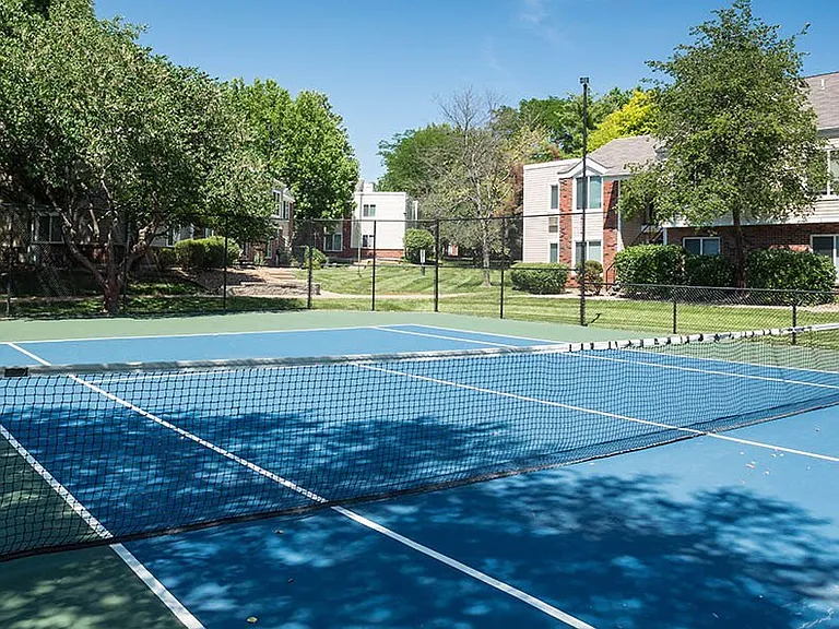 Sunbrook Apartments — Photo 3