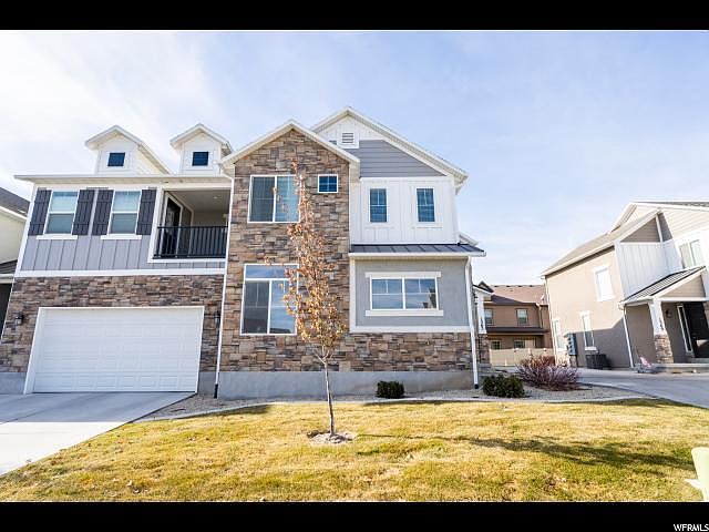1st image of 1563 N August Dr
