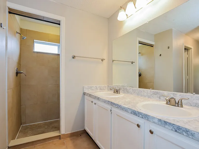 3042 Stillwater Dr — Photo 12