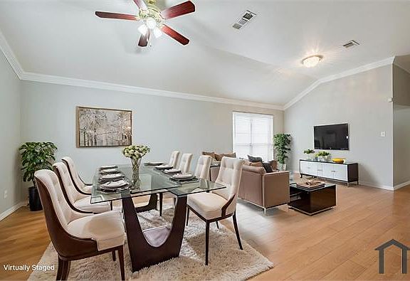 3rd image of 5900 Rising Meadow Dr