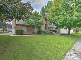 4675 Wisteria Ct, Decatur, IL 62526