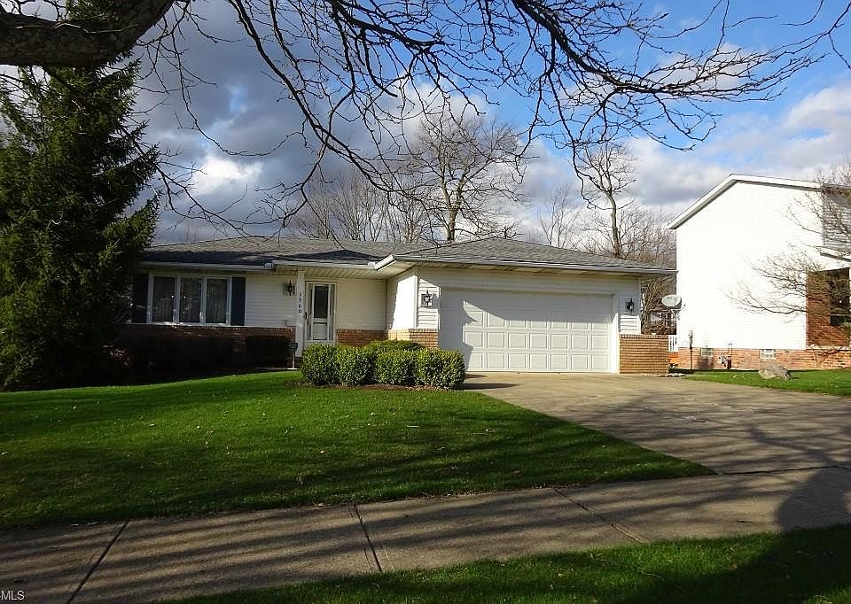 1st image of 3960 Clearwater Dr