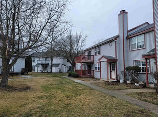 25B Oyster Bay Rd #B, Absecon, NJ 08201