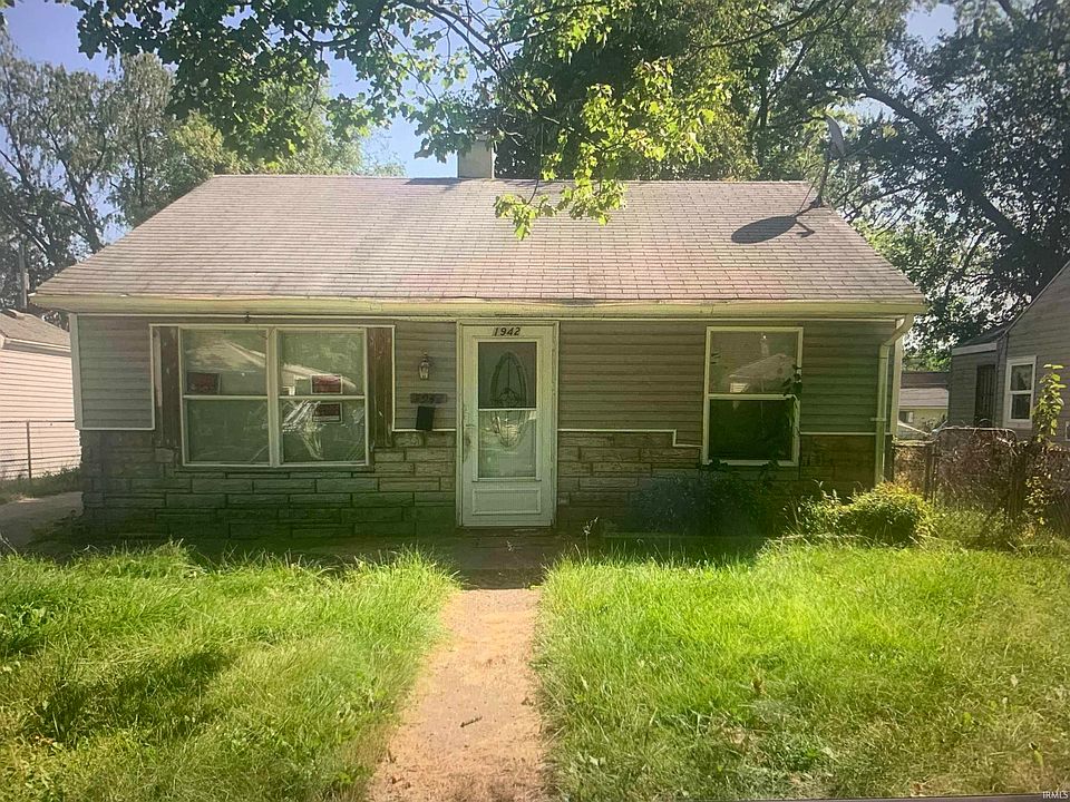 1st image of 1942 Johnson St