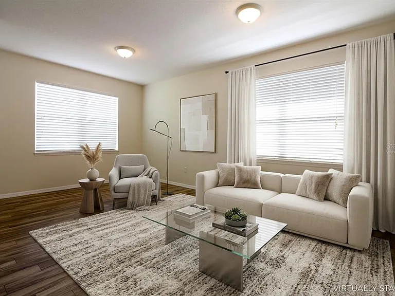 811 Krenson Woods Ln — Photo 4