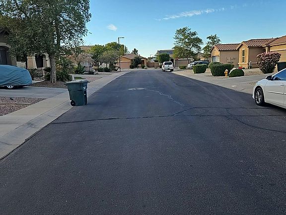 4th image of 224 E Bahamas Dr
