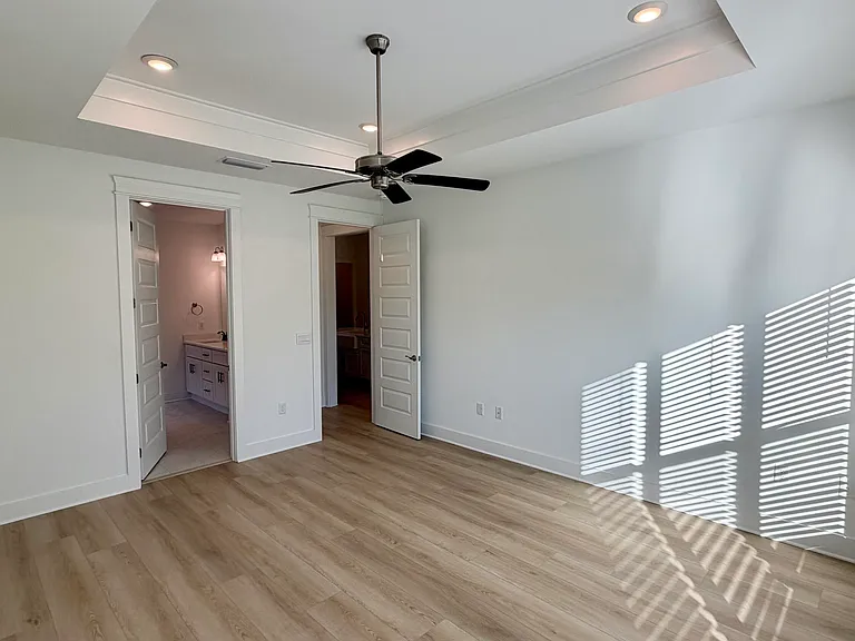 938 Crystal Bayou Blvd — Photo 15