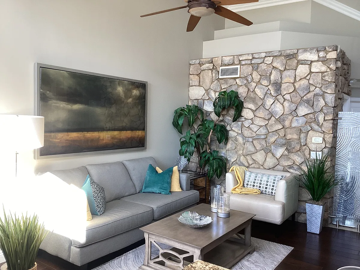 Living Room - 28095 Via Luis