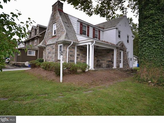 2nd image of 94 E Stewart Ave