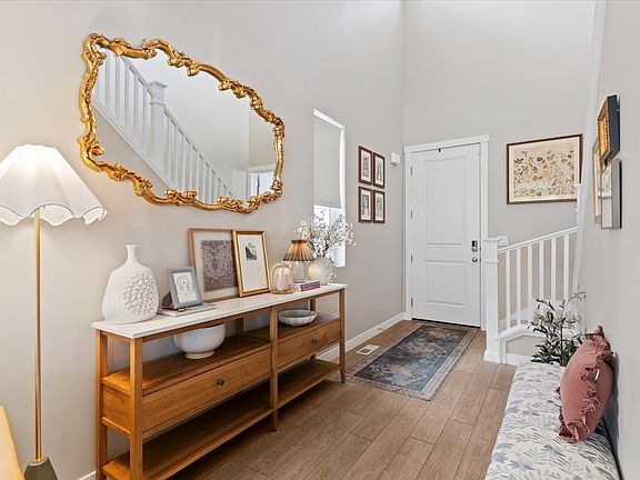 4th image of 15 W Orchard Ln
