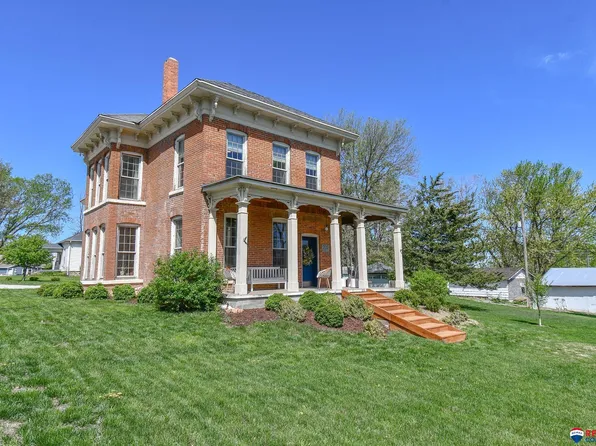 202 N 19th St, Ashland, NE 68003
