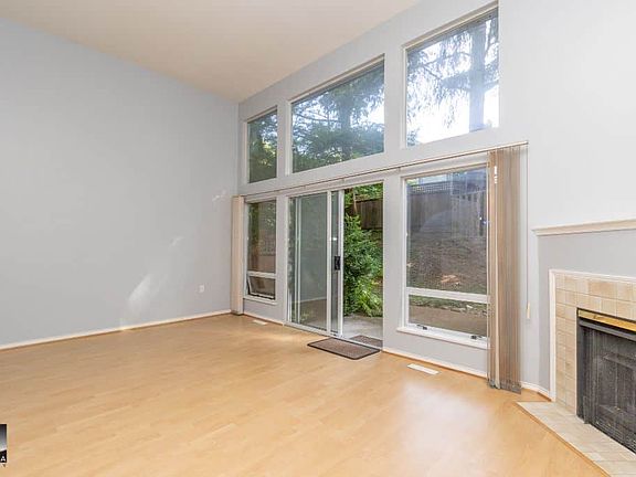 3rd image of 3939 Indian River Dr #15