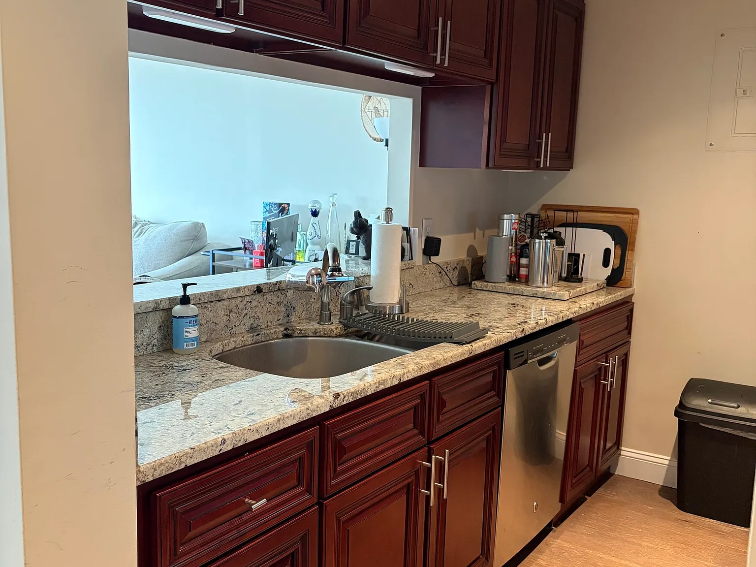 127 Greyrock, Stamford, CT 06901 — Photo 2