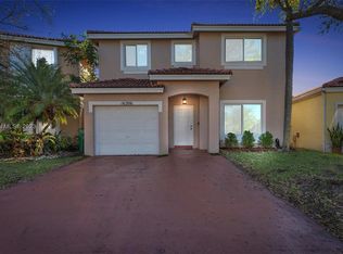 16306 SW 100th Ter, Miami, FL 33196