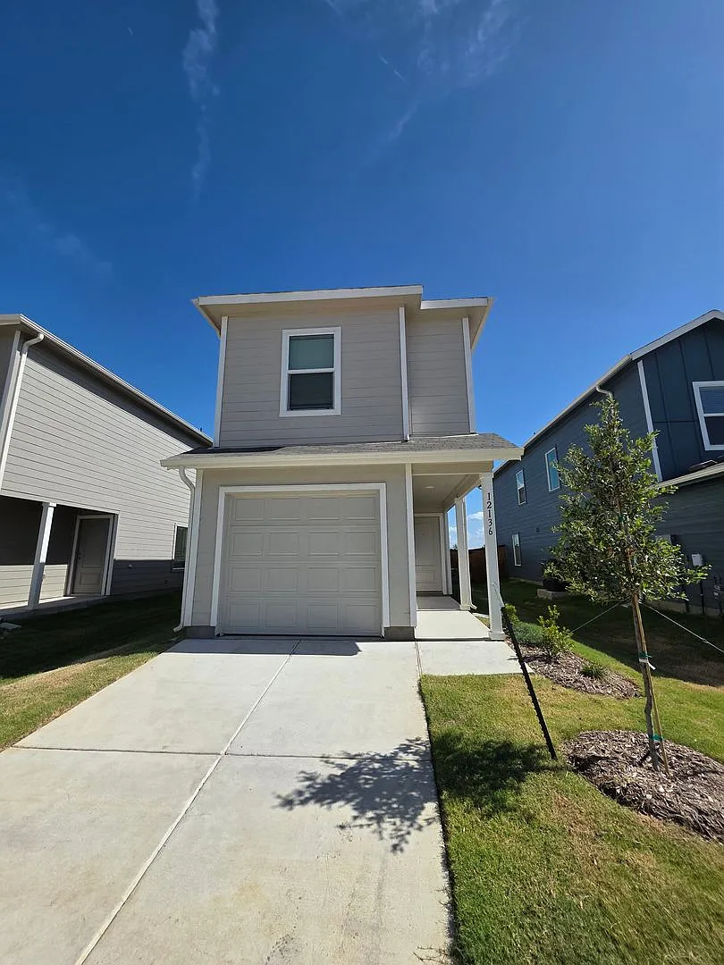 Chic, Compact, and Brand-New in Foree Ranch — Photo 1