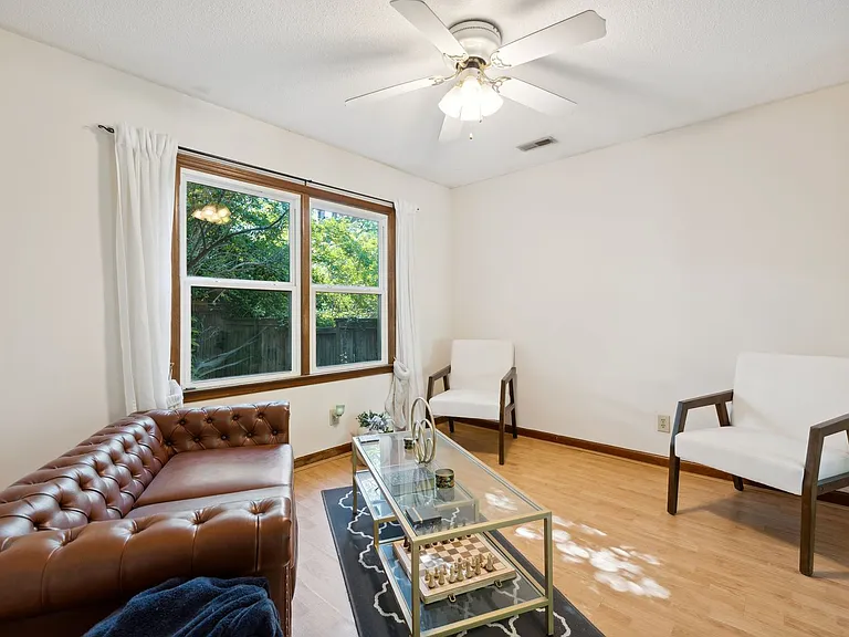 2 Misty Creek Ct — Photo 4