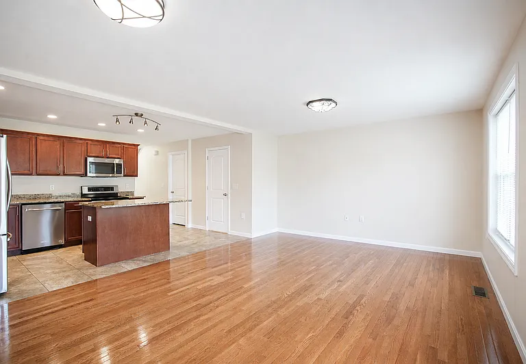 3 Grant St — Photo 8