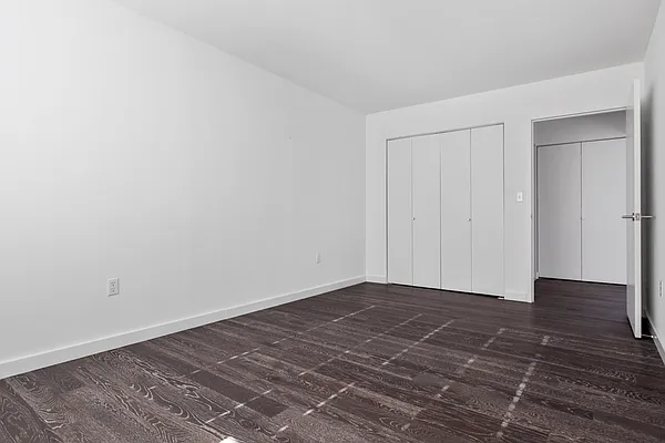 Rented by Greystar | media 21