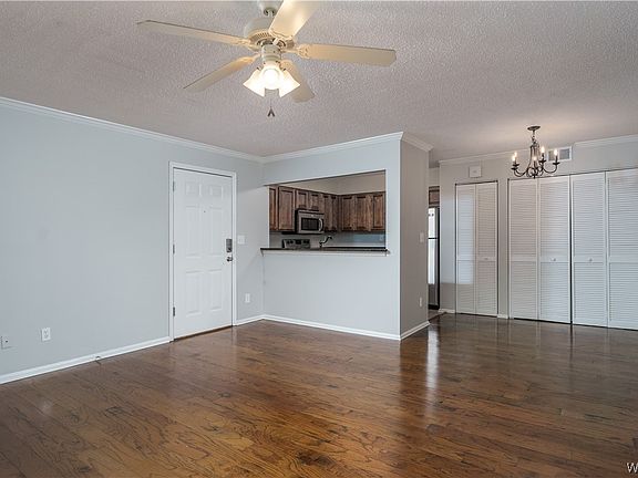 2nd image of 120 15th St E APT 810