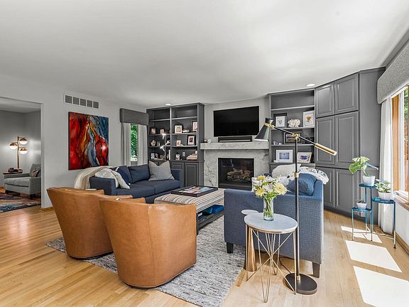 5th image of 710 Honeysuckle Cir