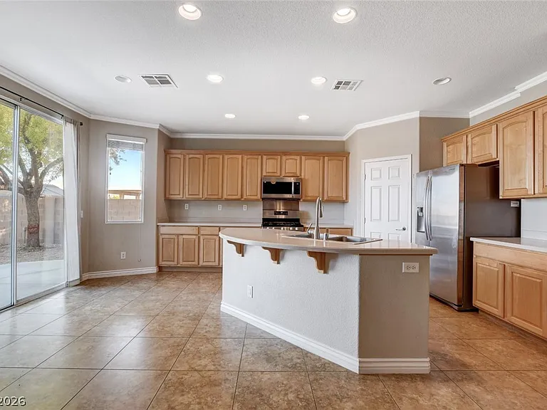 8170 Hawk Clan Ct — Photo 14