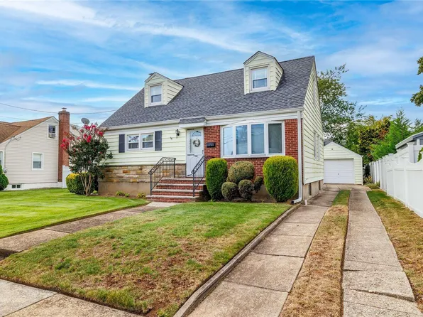 2788 King Street, Oceanside, NY 11572