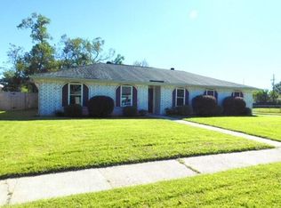 221 Scott Dr, Slidell, LA 70458