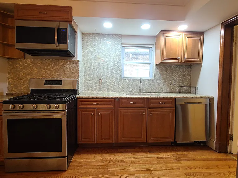 476 Gregory Ave #1 — Photo 11
