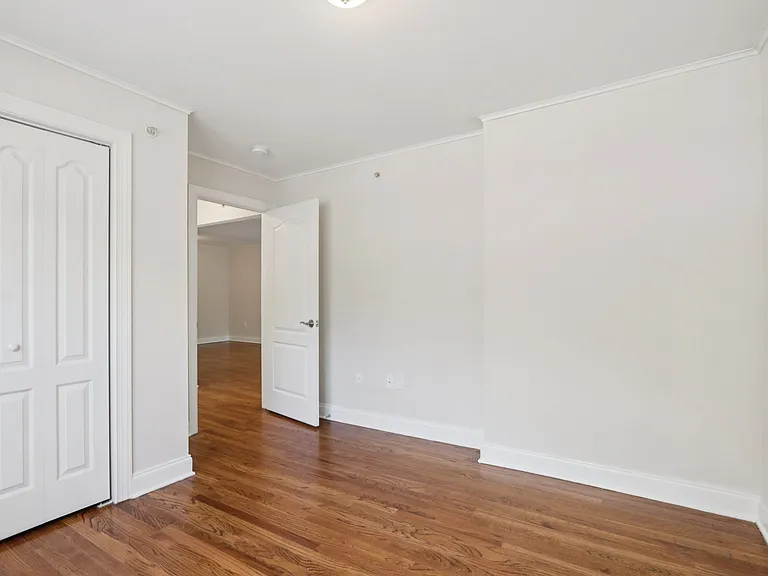 Summit Ridge Luxury Apartments — Photo 14