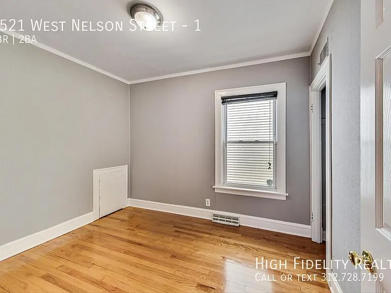 1521 W Nelson St #1 — Photo 14