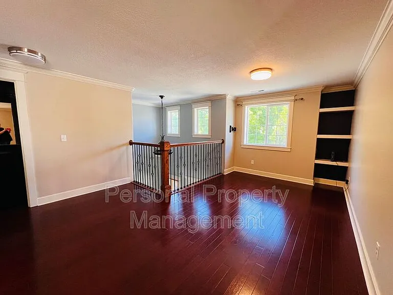 12607 NE 27th Way — Photo 12