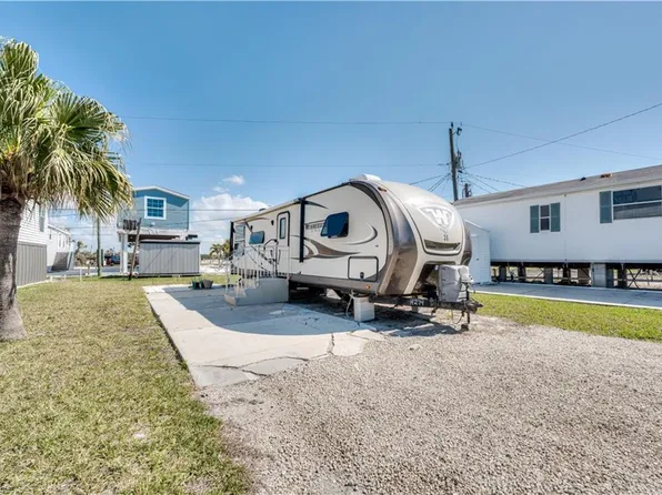 38 Helen LN, FORT MYERS BEACH, FL 33931