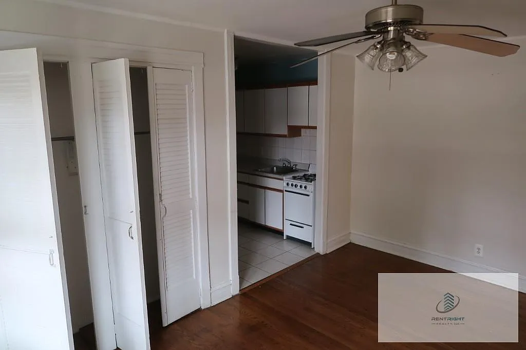 1 bed, 1.0 bath, 900 sqft, $1,500 — Photo 2