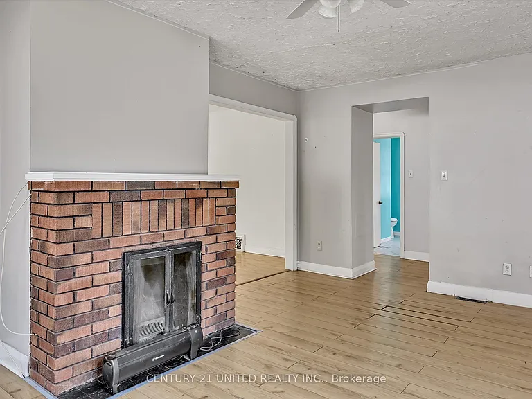 878 Chemong Rd — Photo 7