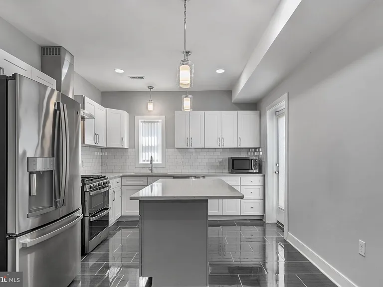 1310 Riggs St NW — Photo 21