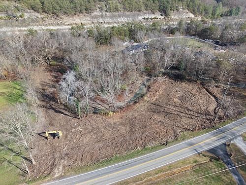 2nd image of 8538 Winchester Rd