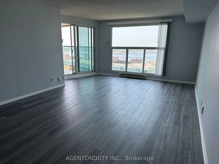 77 Harbour Sq #2711 — Photo 14