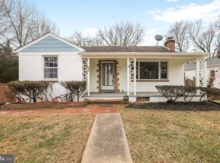 530 W Montgomery Ave, Rockville, MD 20850