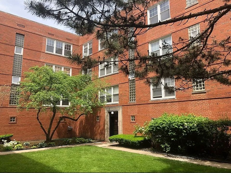1st image of 2406 W Farragut Ave APT 3A