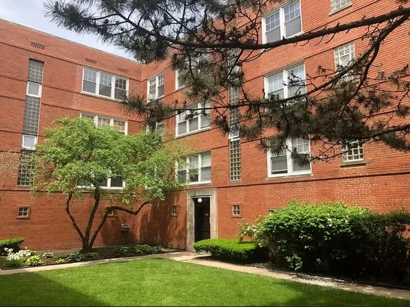 2406 W Farragut Ave APT 3A, Chicago, IL 60625