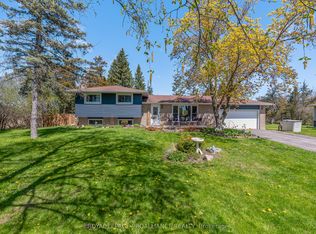 202 Huntingwood Dr, Quinte West, ON K8N4Z5