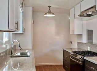 1910 Rockefeller Ln #B, Redondo Beach, CA 90278