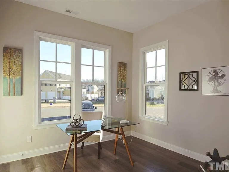 118 Philips Sq — Photo 15