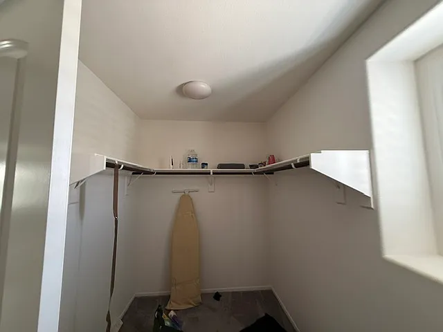 15645 Calabria Ct — Photo 29