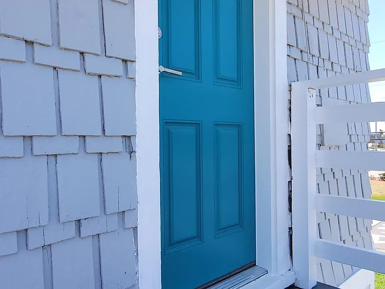 403 Earl St #2 — Photo 2