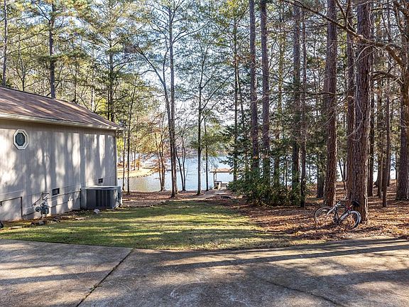 5th image of 1225 Rocky Shoals Dr