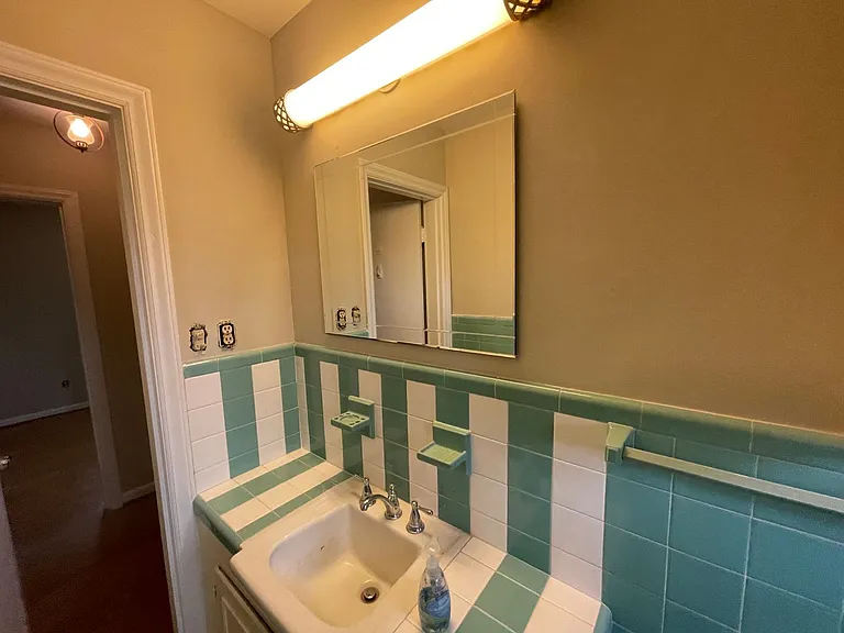 2047 Overbrook Rd — Photo 14
